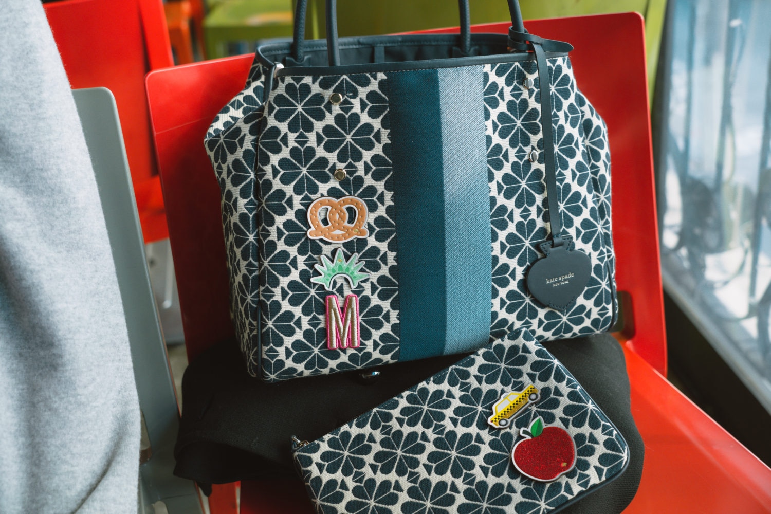 kate spade new yorkのバッグと過ごすファッショニスタのライフスタイル♪ 公式ブランドブログ「our news」  |【公式】kate spade new york（ケイト・スペード ニューヨーク）