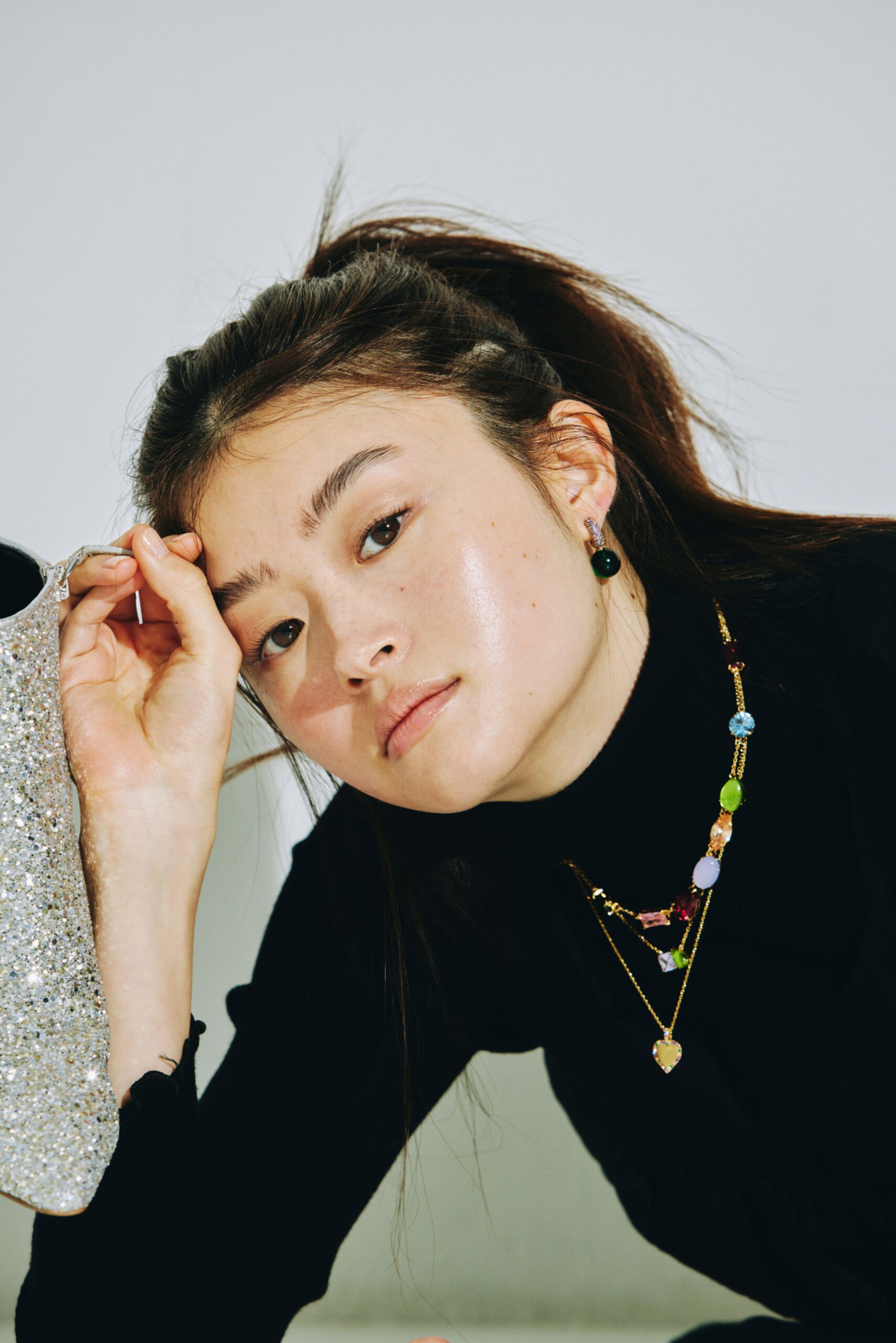 ポップな彩りをリズムよく重ねたら揺れるモチーフに心を委ねて | 公式